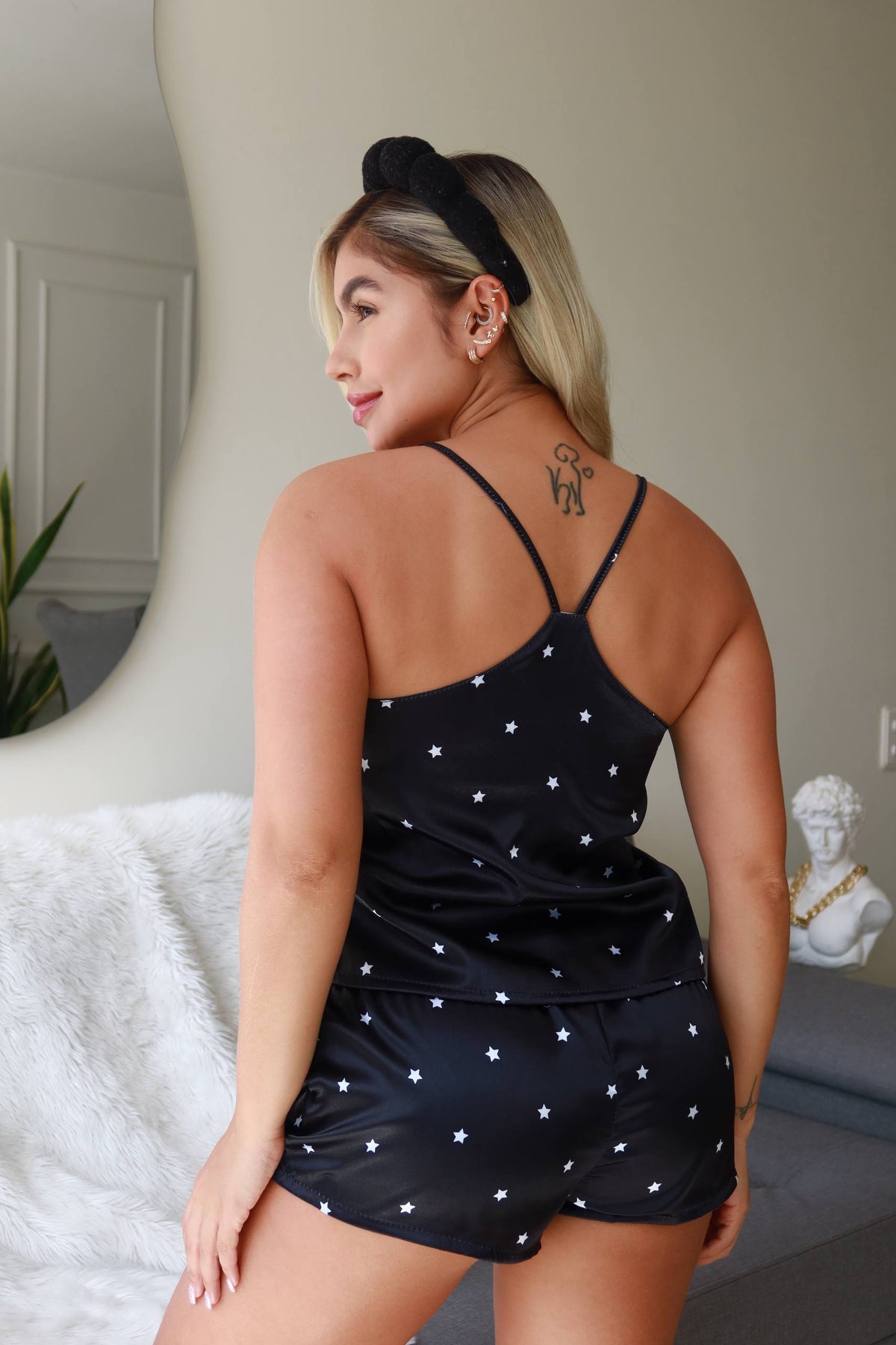 11413 LINDA FANTASTIC EXTRAVAGANCE