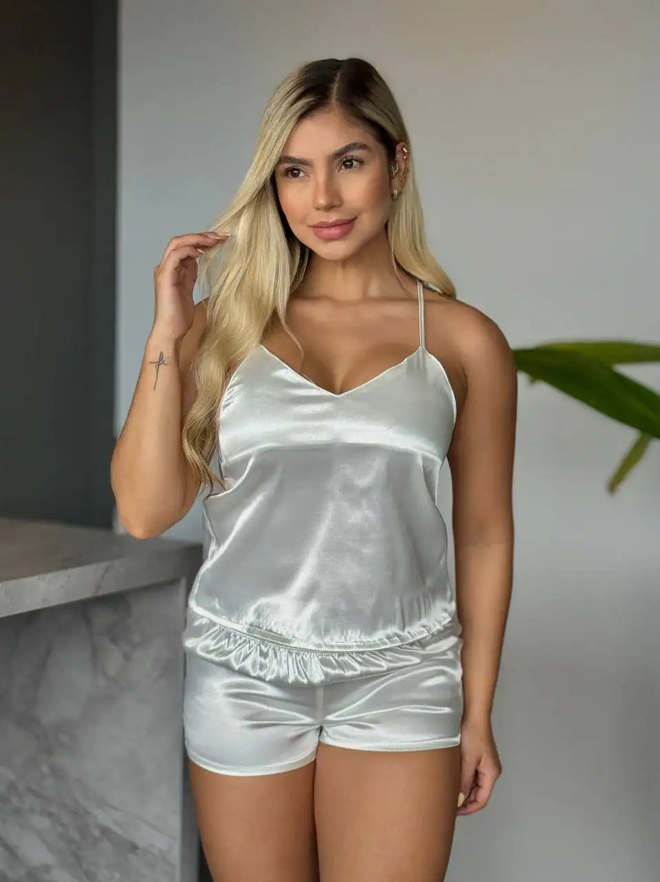 11410 LINDA FANTASTIC MARFIL